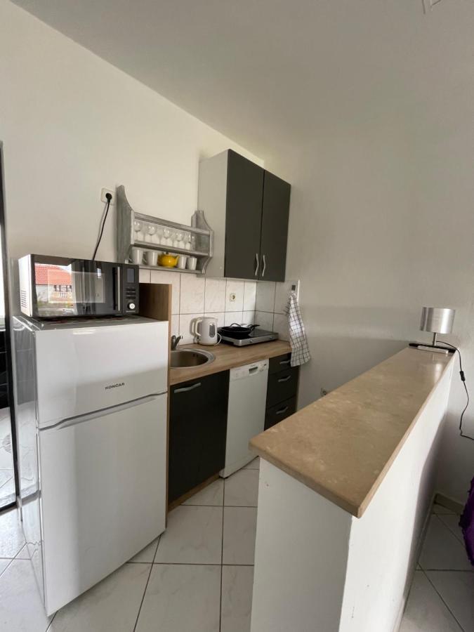 Apartments Frigan 마슬레니차 외부 사진